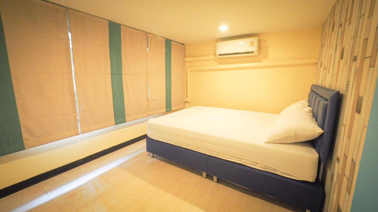 I-Sleep Silom Hostel Bangkok Exterior foto